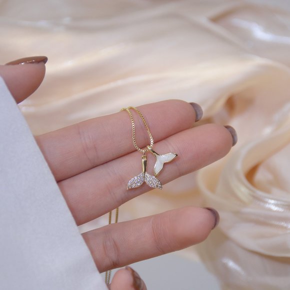 NEW 14K Gold Plated Diamond Mermaid Tail Necklace - Picture 2 of 9